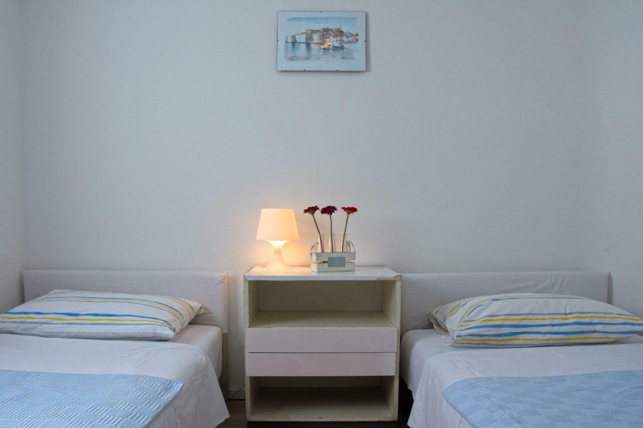 Apartments ヤドラニヴォ エクステリア 写真