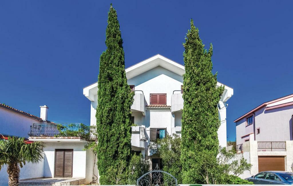 Apartments ヤドラニヴォ エクステリア 写真